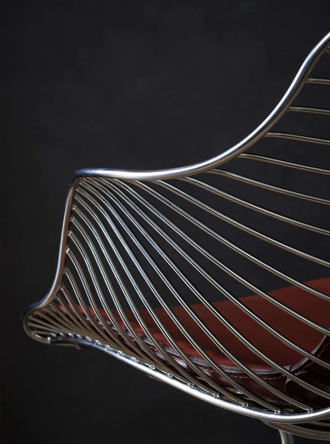 Wire-Lounge-Chair-Detail