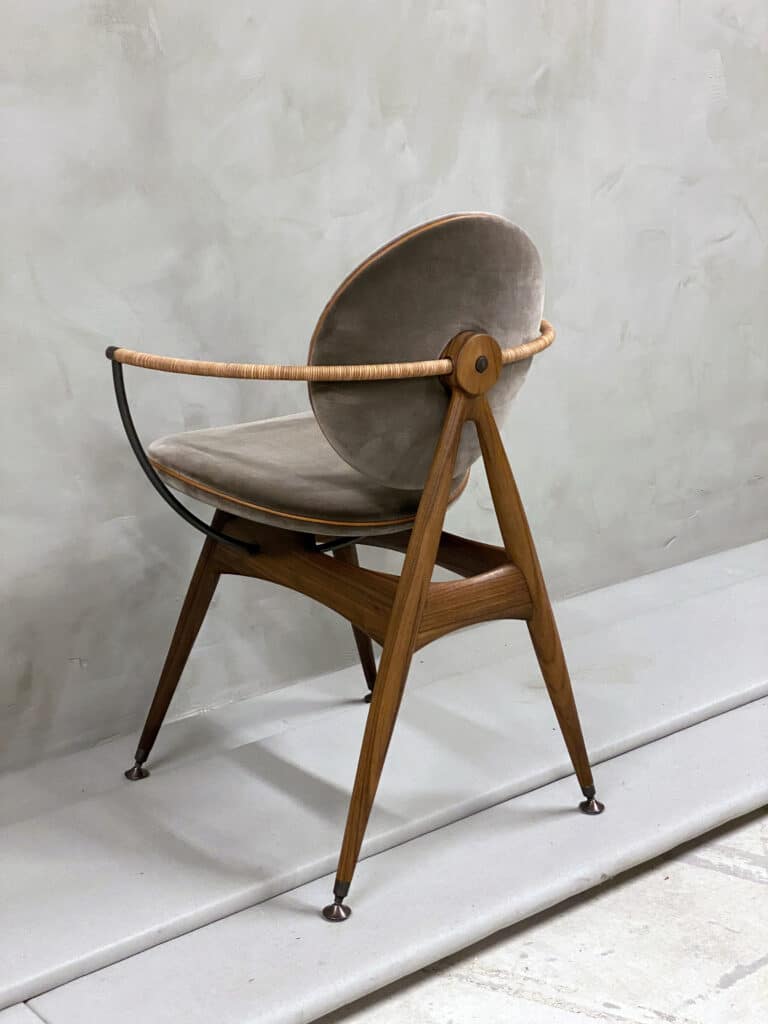 Circle-Dining-Chair-Overgaard-Dyrman-ViennaVelvet-2