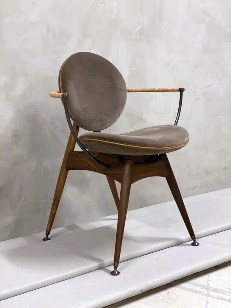 Circle-Dining-Chair-Overgaard-Dyrman-ViennaVelvet-3