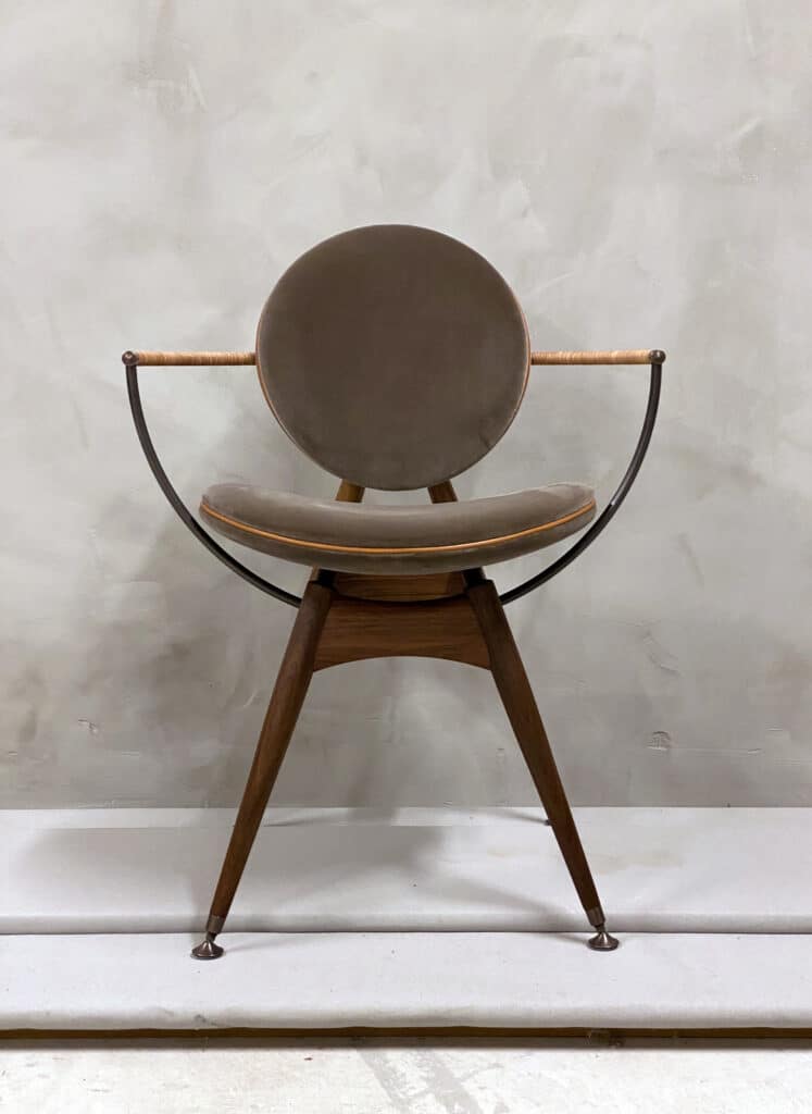 Circle-Dining-Chair-Overgaard-Dyrman-ViennaVelvet-4